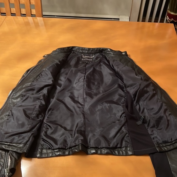 Express jacket - Picture 4 of 7